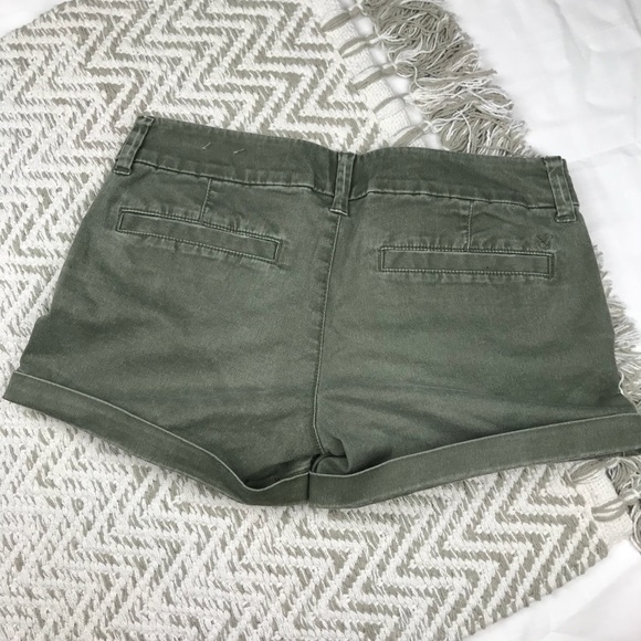 American Eagle Distressed Shorts - Picture 2 of 6